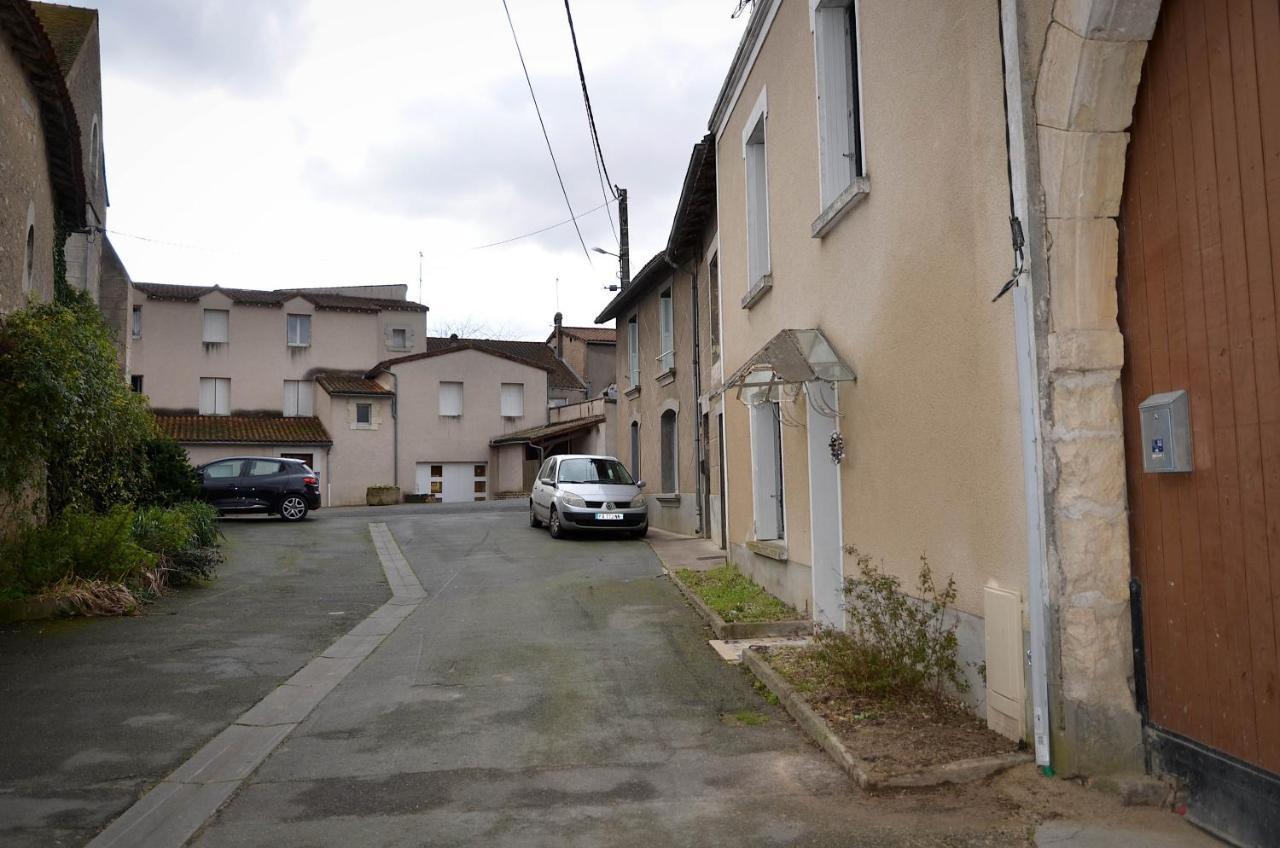 Logement Cosy A 5Mn Du Futuroscope Jaunay-Clan Esterno foto